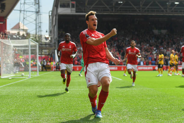 年轻前锋例 年轻前锋例