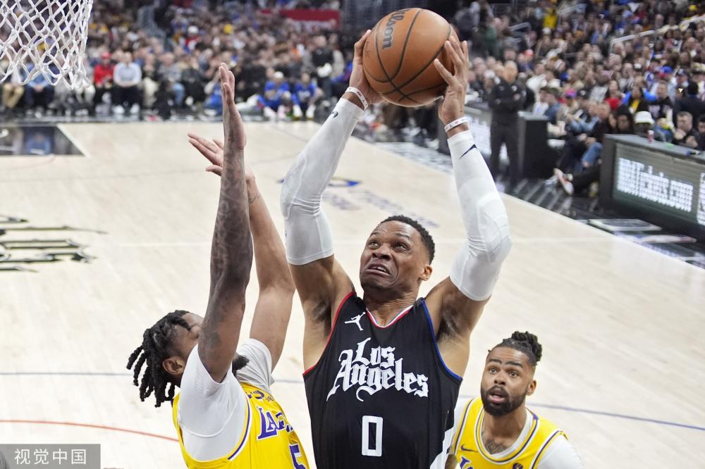 以不同方式 以不同方式