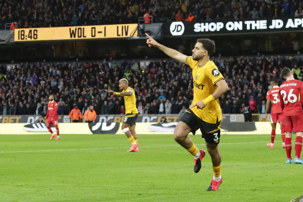 相比之下 相比之下